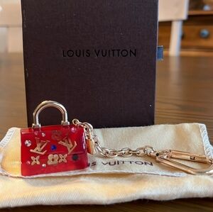 Louis Vuitton SPEEDY Keychain bag charm, Dust and LV box included, Red
